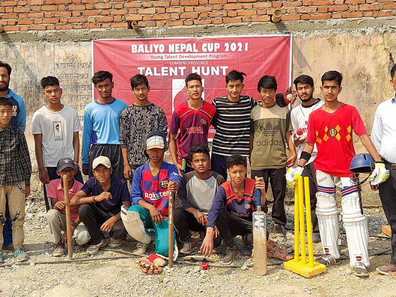 बलियो नेपाल कप खेल्न रुकुमको टिम भैरहवातर्फ प्रस्थान